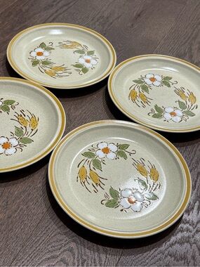 Hearthside Stoneware Garden Festival Prairie Flowers set of 4 salad plates